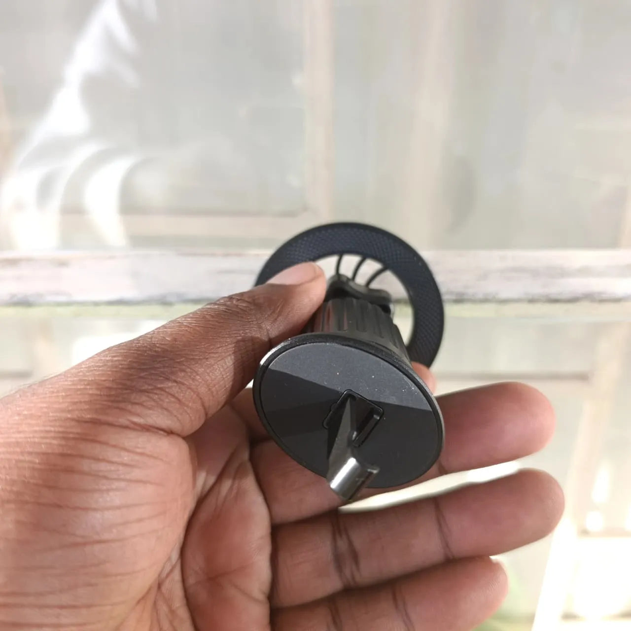 oraimo Hydra 8 Magnetic Air Vent Car Phone Mount